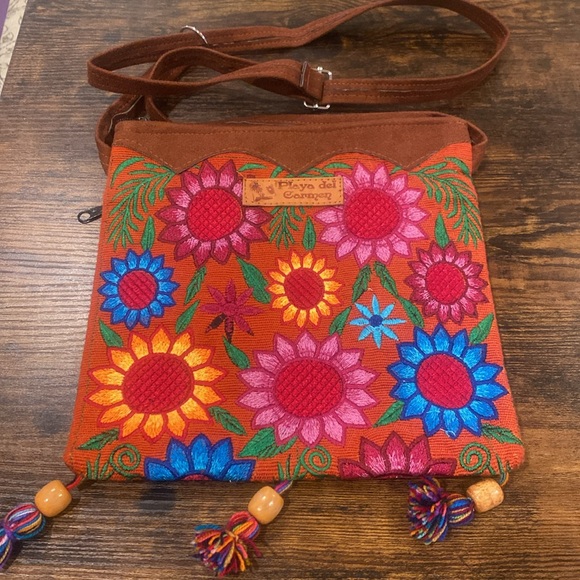 Brand new purse - Picture 2 of 3